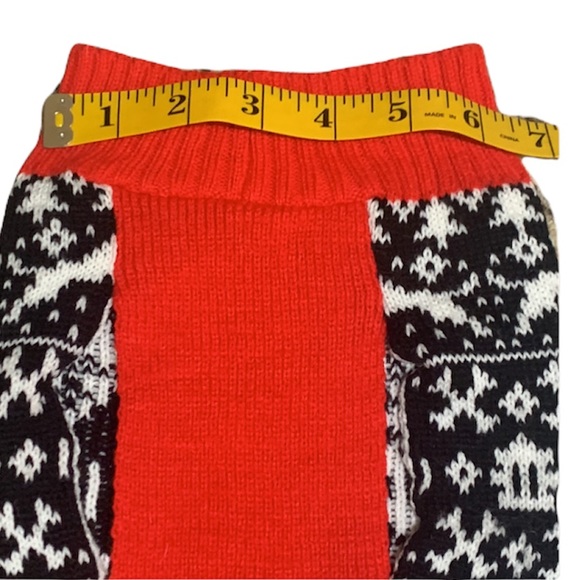 Red, Black, & White dog Sweater size Medium - Picture 7 of 9
